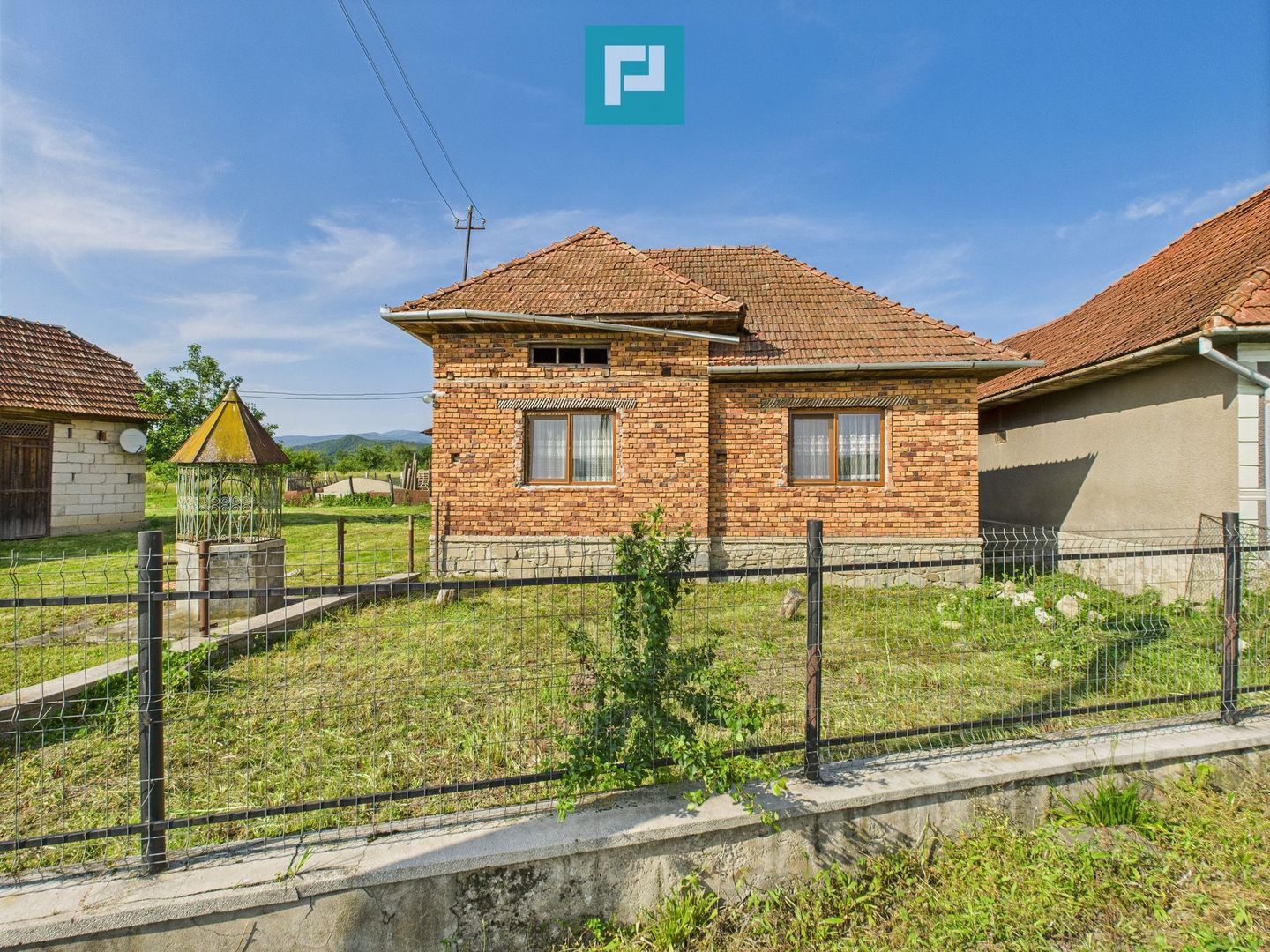 Casă cu teren de 4707 mp în Hălmăgel, județul Arad - Poză 29