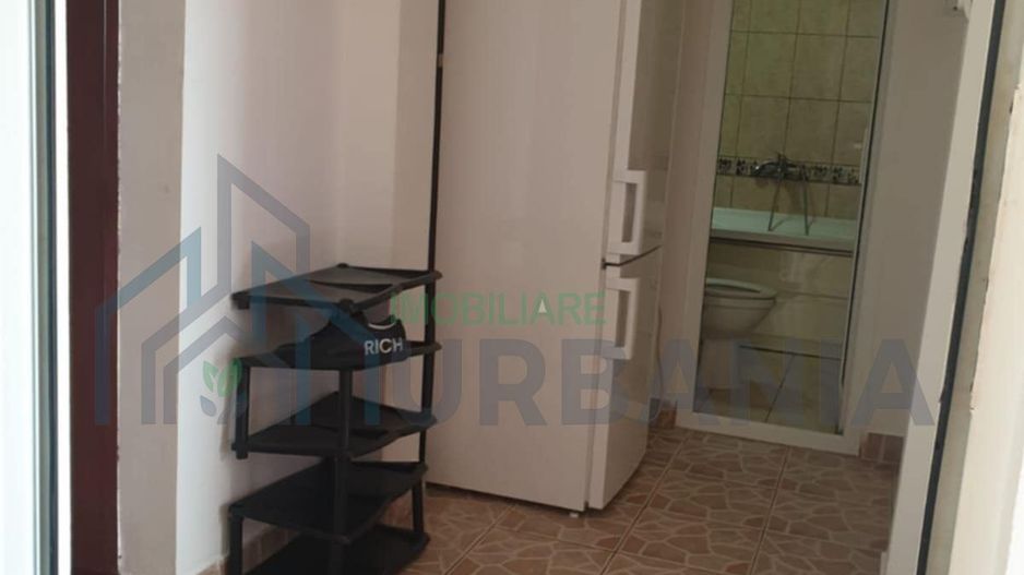 Apartament 2 camere decomandate de închiriat în Podul Roș, lângă Liceul Emil Racoviță - Poză 7
