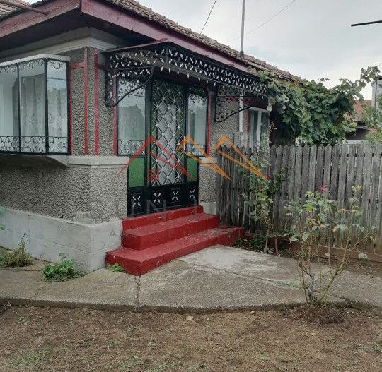Casa rustica 3 camere, 4000 mp teren, cabana din lemn, pomi fructiferi - Poză 3