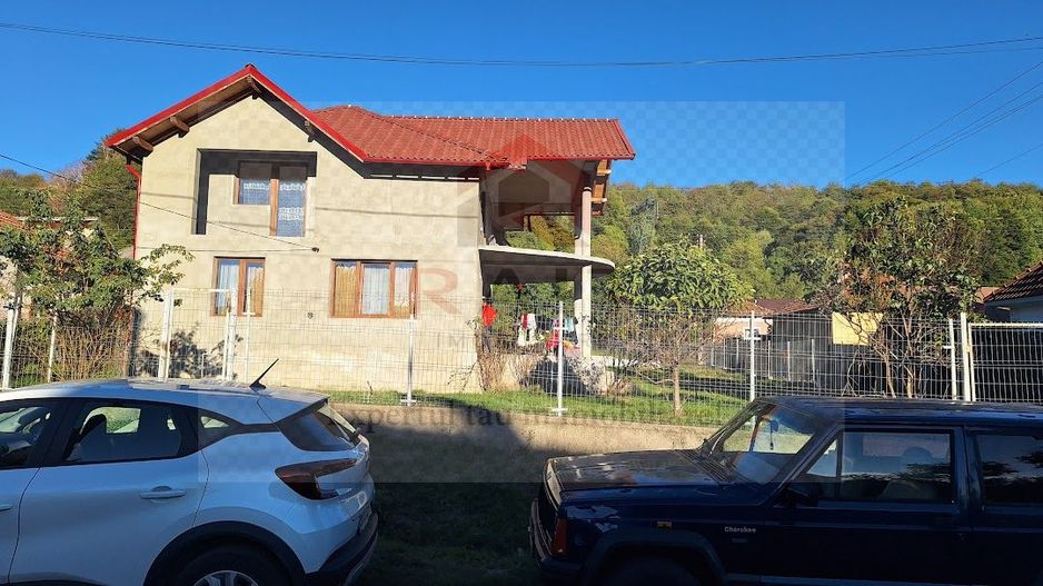 Casa de Vanzare Corbeni- Oestii- Arges - Poză 1