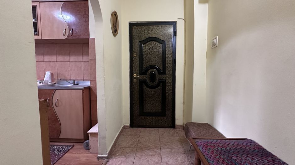 PARTER! Vânzare apartament cu 2 camere în Târgoviște - Poză 4