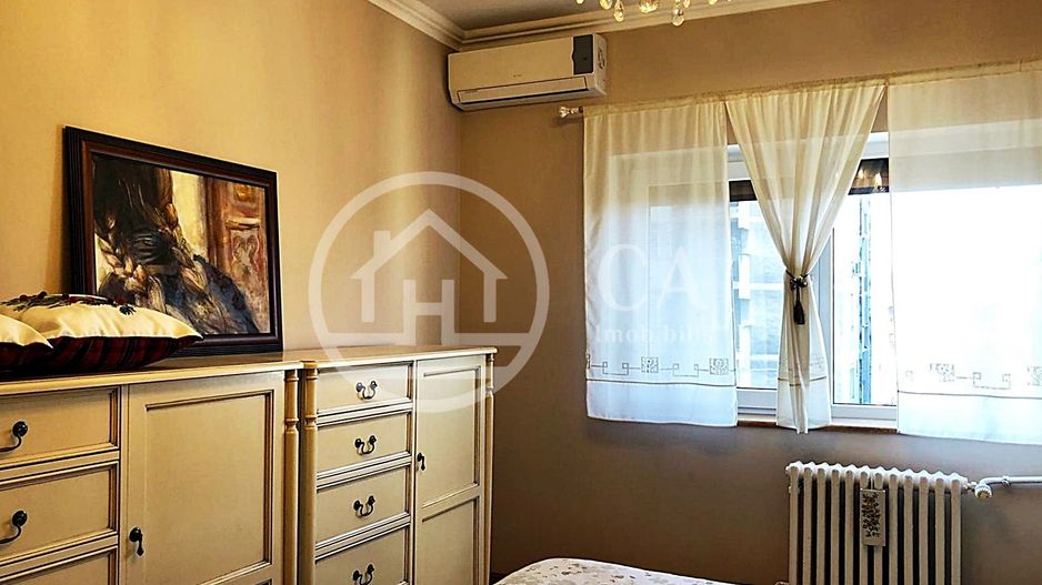 Apartament de inchiriat cu 3 camere Ultracentral, Oradea - Poză 12