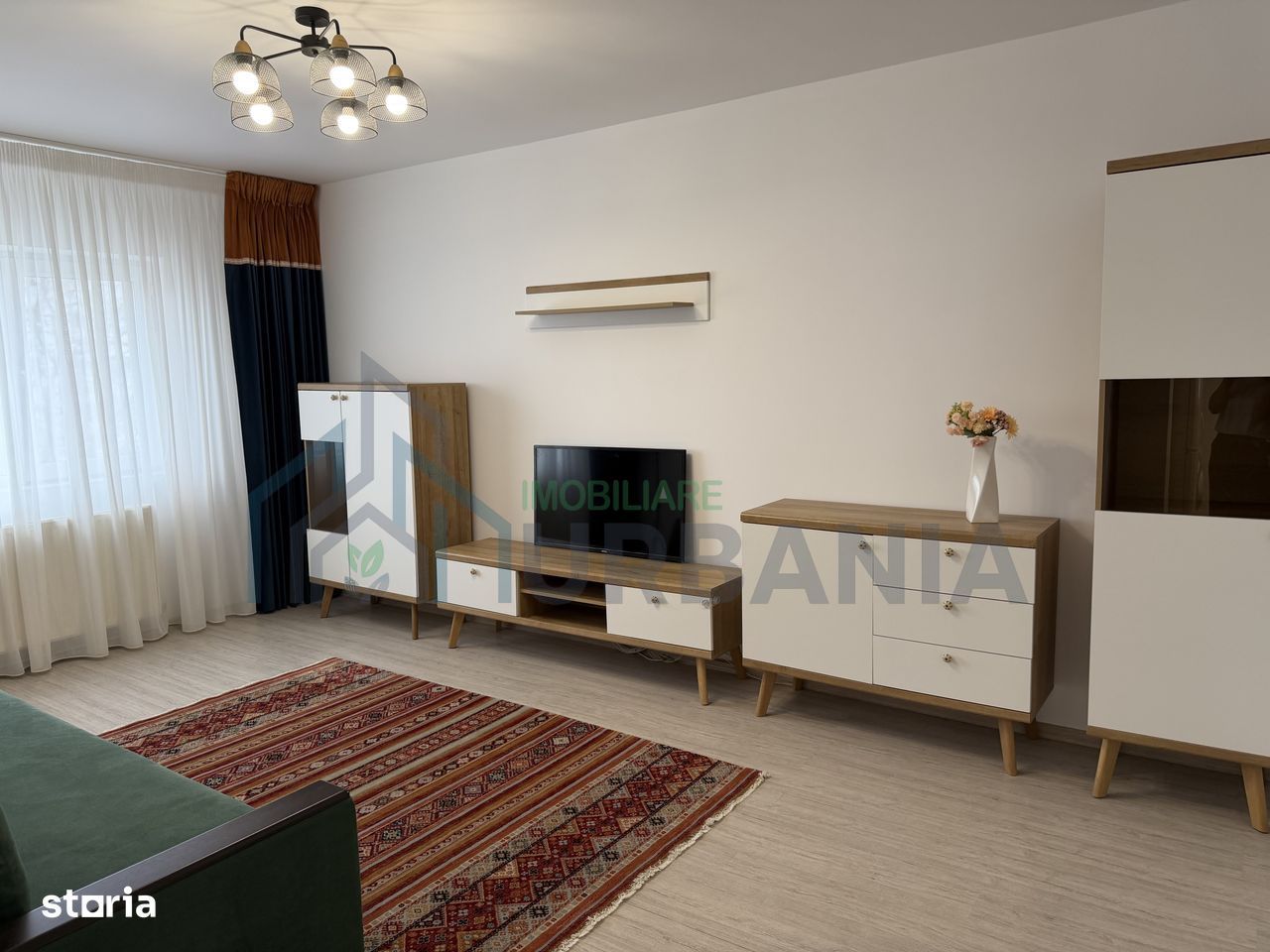 Persoană Fizică închiriez apartament cu 2 camere decomandat - Poză 1