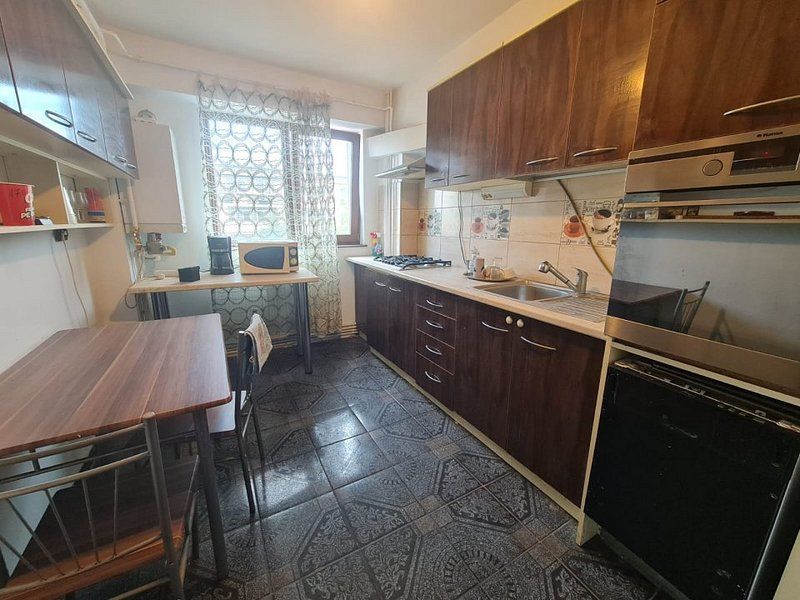 Apartament cu 2 camere, mobilat si utilat, etaj intermediar- Micro 20 - Poză 1