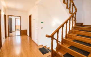 SEDIU FIRMĂ | 290 MP | CURTE, TERASĂ, GARAJ | ȘELIMBAR - OCTAVIAN GOGA - Poză 10