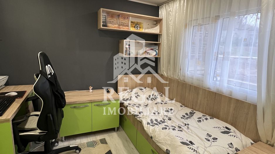 Două case individuale de vânzare în Teliuc –ideale pentru două familii - Poză 4