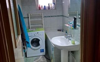 Apartament 2 camere Dambovita cu centrala - Poză 8