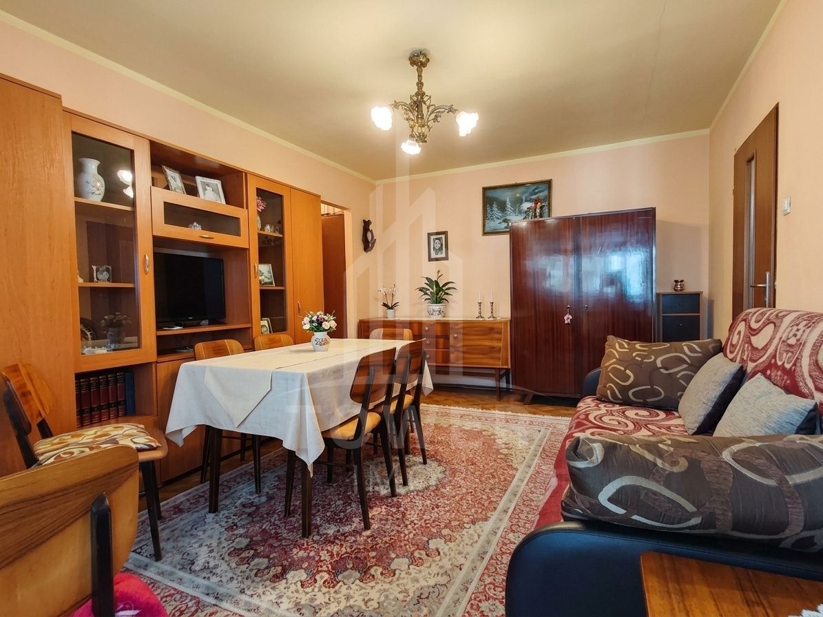 Apartament 2 camere de vanzare et 3 Terezian. - Poză 1