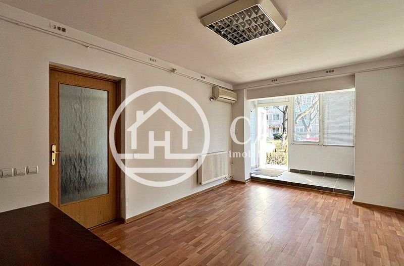 Spațiu de închiriat pentru birouri, cu 3 camere în Rogerius, Oradea - Poză 1