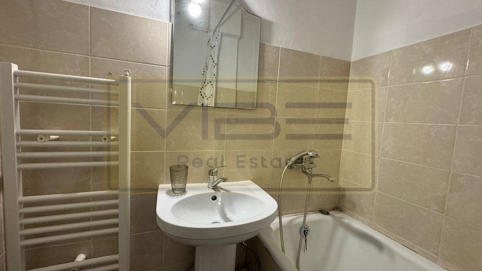 Garsoniera Podu Ros 10 min Centru Palas Mall - Poză 11