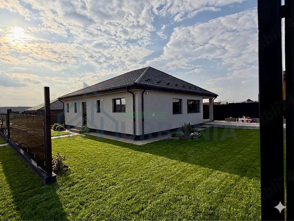 Casă de vânzare în Cercu, Bârnova - Poză 3