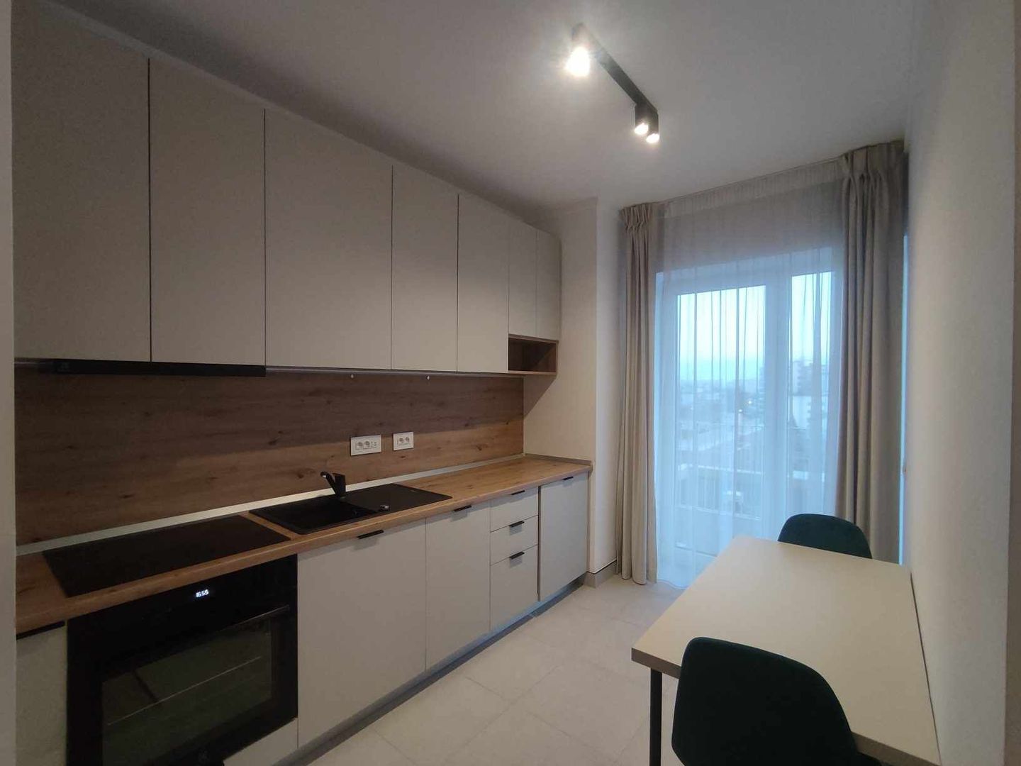 Vânzare 2 camere cu parcare subterana Marmura residence zona Jiului - Poză 9