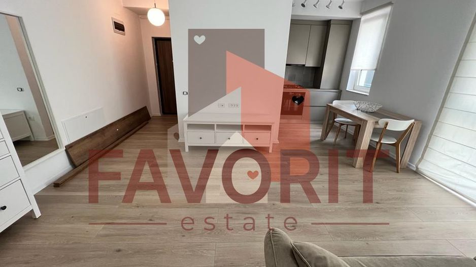 Mobilat si utilat. Vedere la padure. Parcare cu bariera - Poză 4