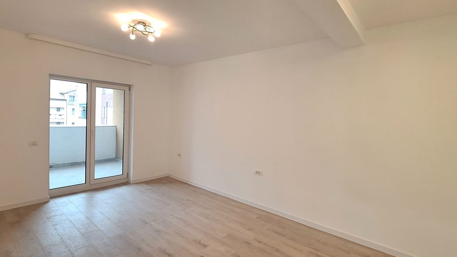 Apartament cu 3 camere si loc de parcare - Kaufland - Poză 9