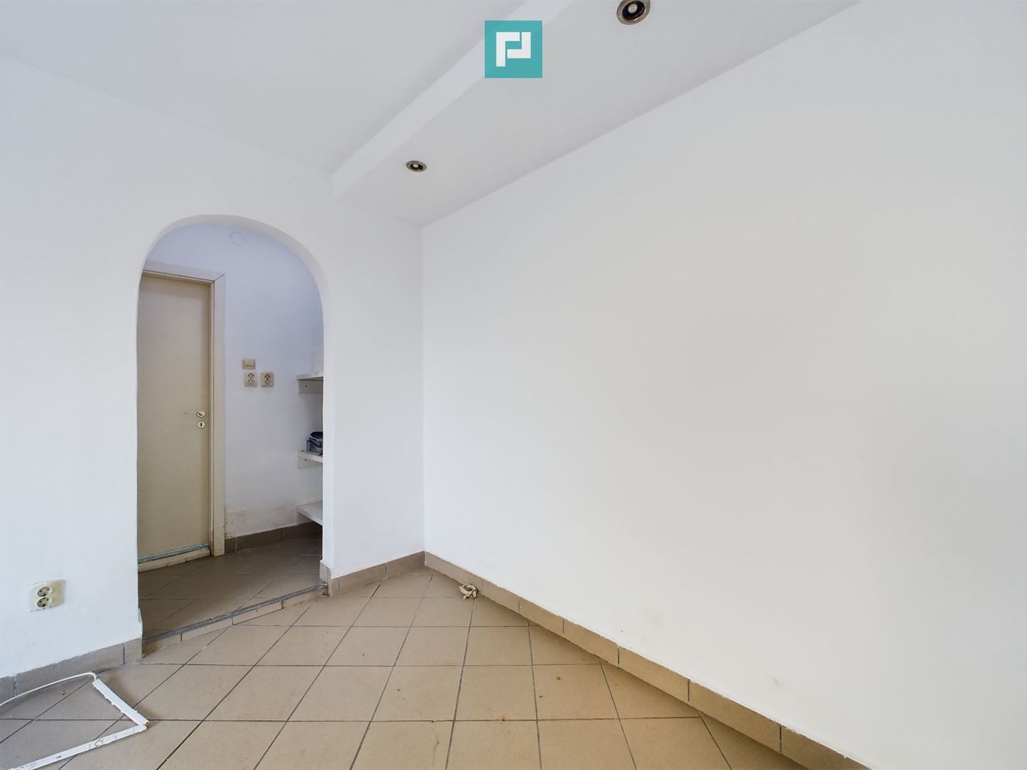 Apartament cu 2 camere parter, complex TM - Poză 10