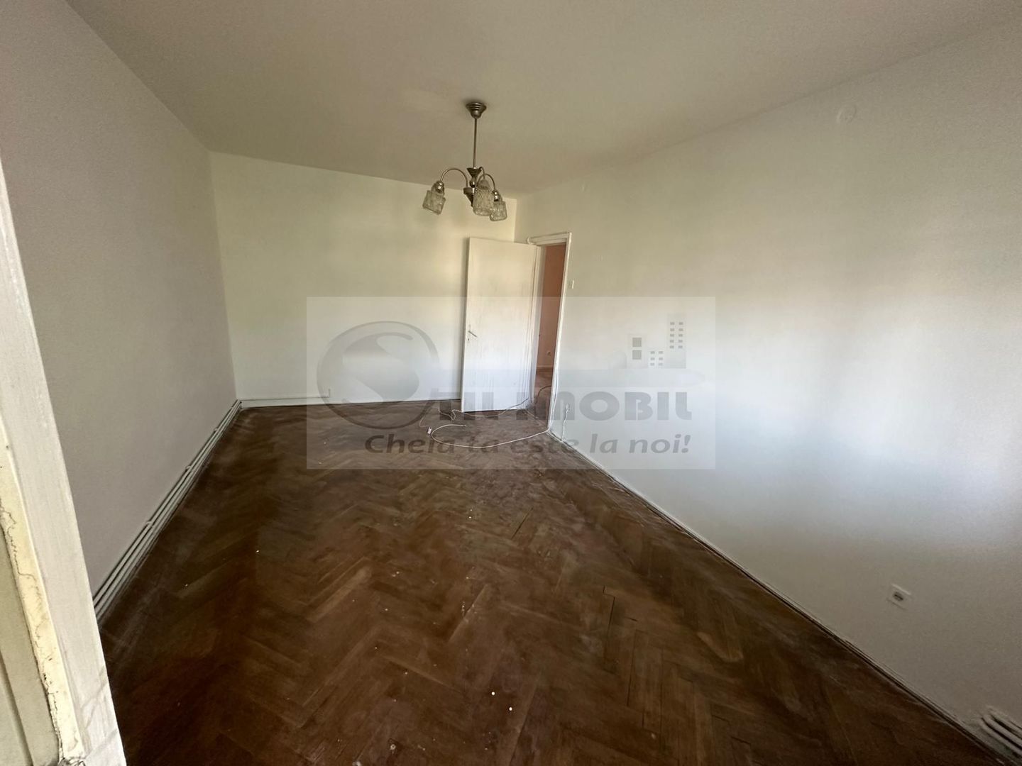 Apartament 3 camere, 70mp, 2 balcoane – Podu Roș  125000 euro - Poză 6