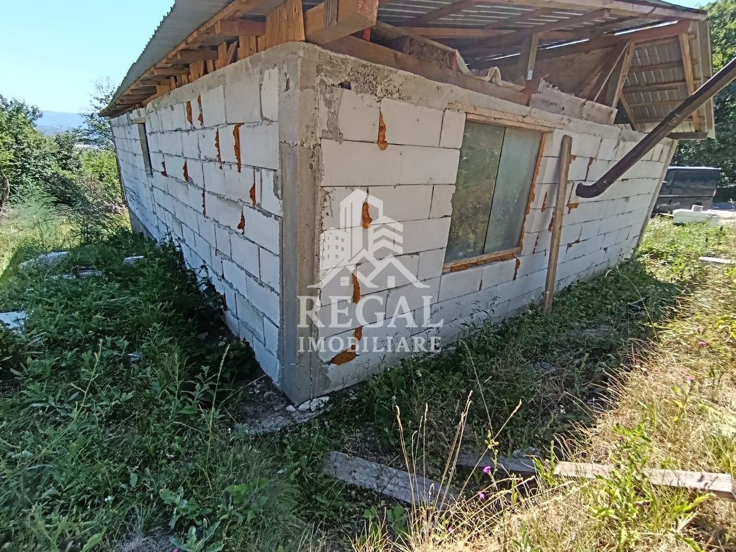 Casă la gri de vânzare – Central, 2800 mp teren - Poză 6