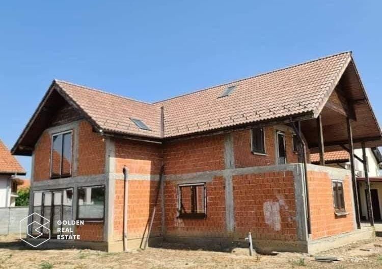Casa la rosu P+M, 116 mp utili + 422 mp teren, Sânmihaiu Român - Poză 3