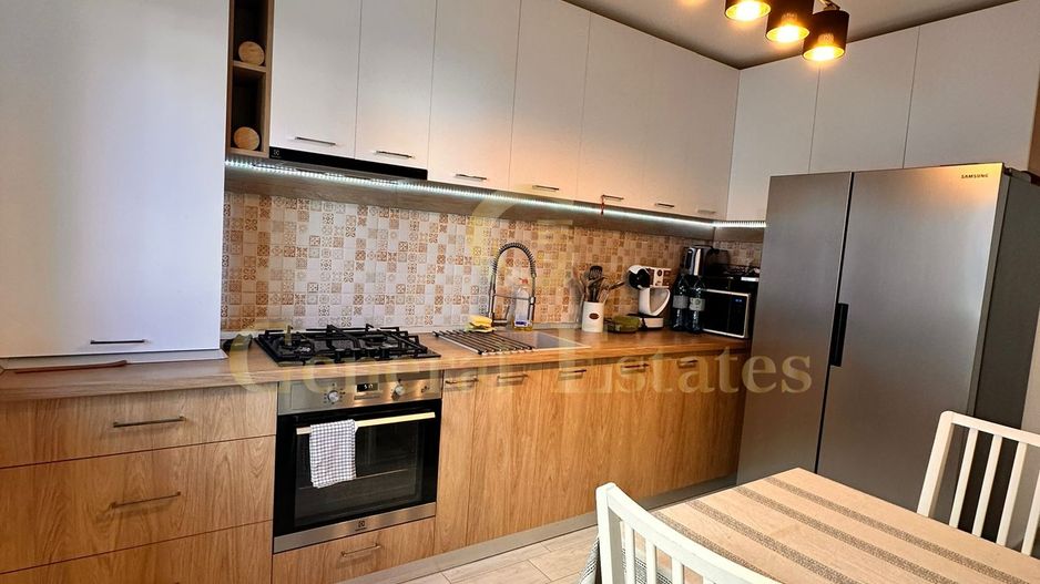 De vanzare apartament cu 3 camere | Sanpetru - Poză 7