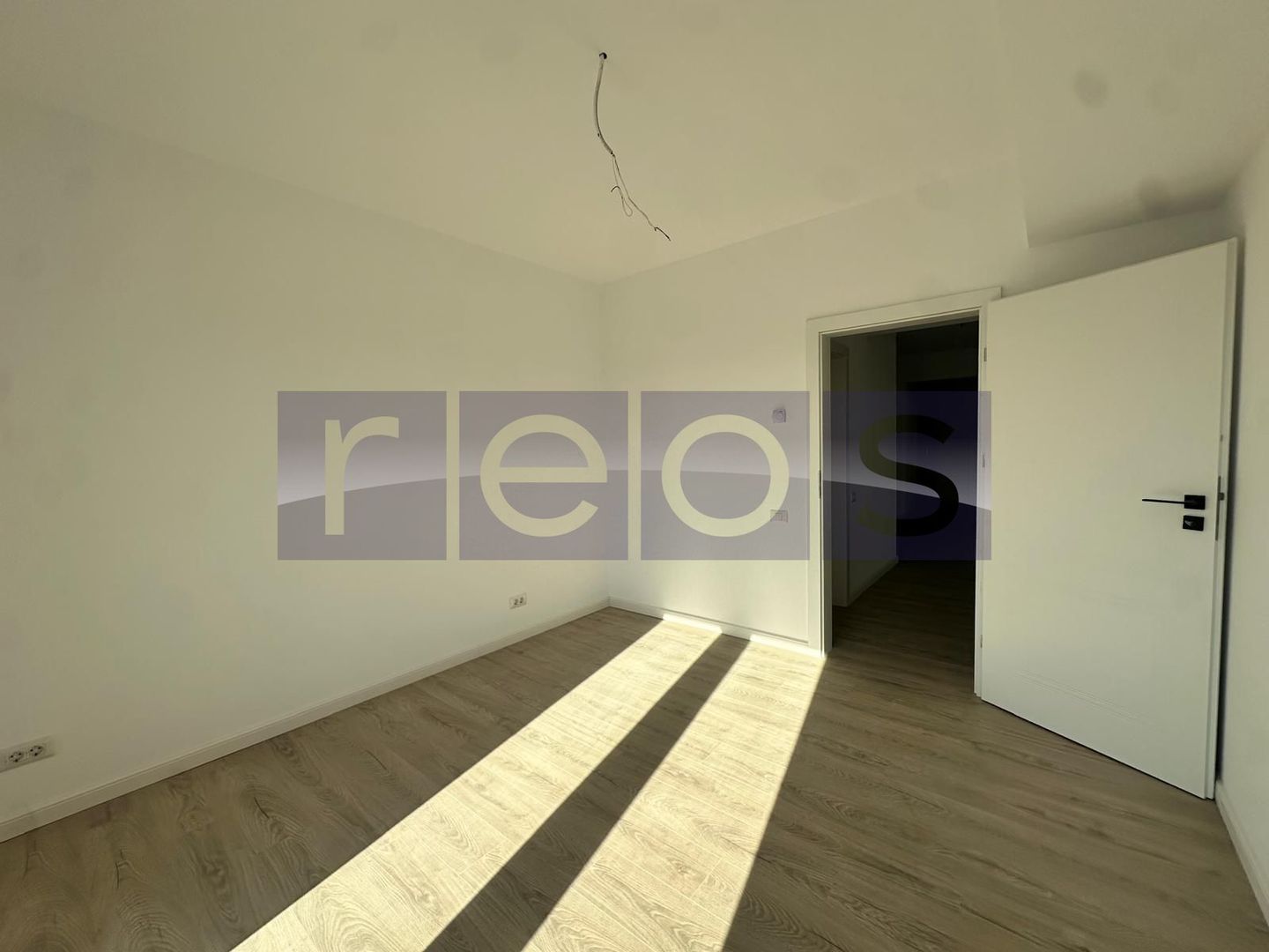 DE VANZARE 3CAMERE 100MP | PIPERA | BLOC NOU | TERASA | FINISAJE LUX | - Poză 13