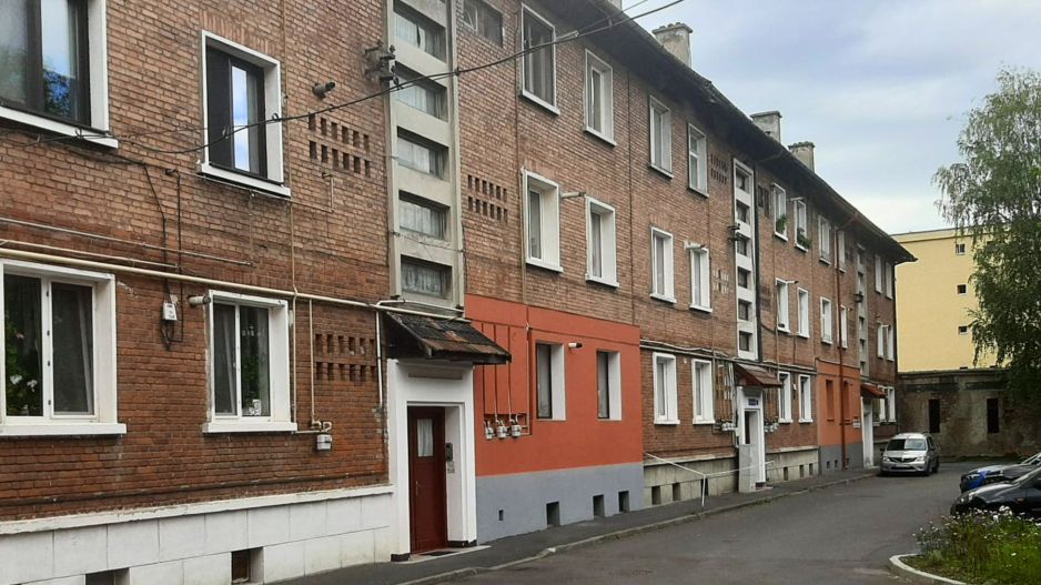 Apartament Renovat 2 Camere + Boxă 7 MP  Vedere Superbă spre Tâmpa - Poză 12