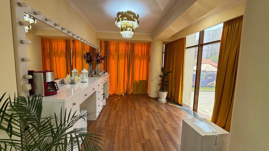 Apartament spatios etaj 1 I pretabil locuinta sau activitate profesion - Poză 17
