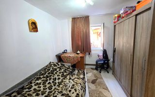 Apartament cu 3 camere, parter, boxă, acces curte, Cetate, zona Closca - Poză 6