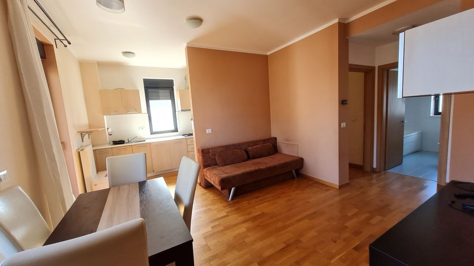 Apartament 3 camere în imobil nou - Poză 1