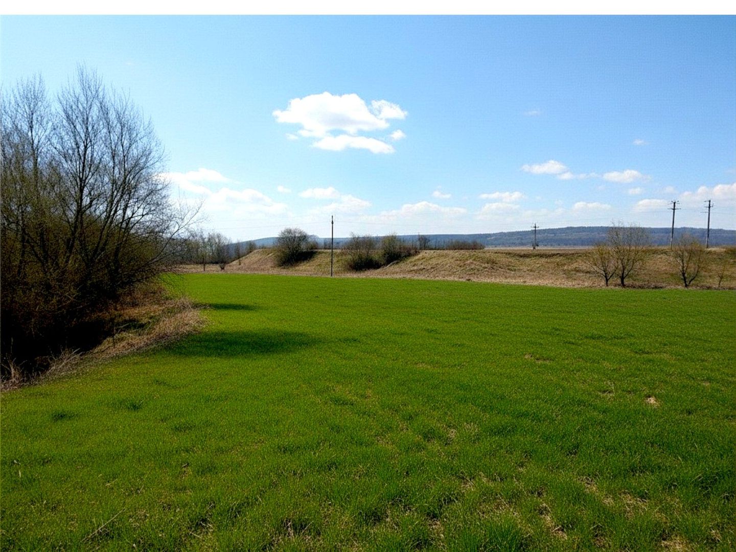 Teren 12.400 MP | 180 ml deschidere E85 | Pătrăuți | 70.000€ - Poză 3