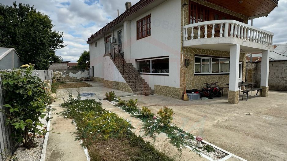 🏡 PROPRIETATE CU POTENȚIAL COMERCIAL ȘI LOCUINȚĂ | 62.000 € - Poză 1