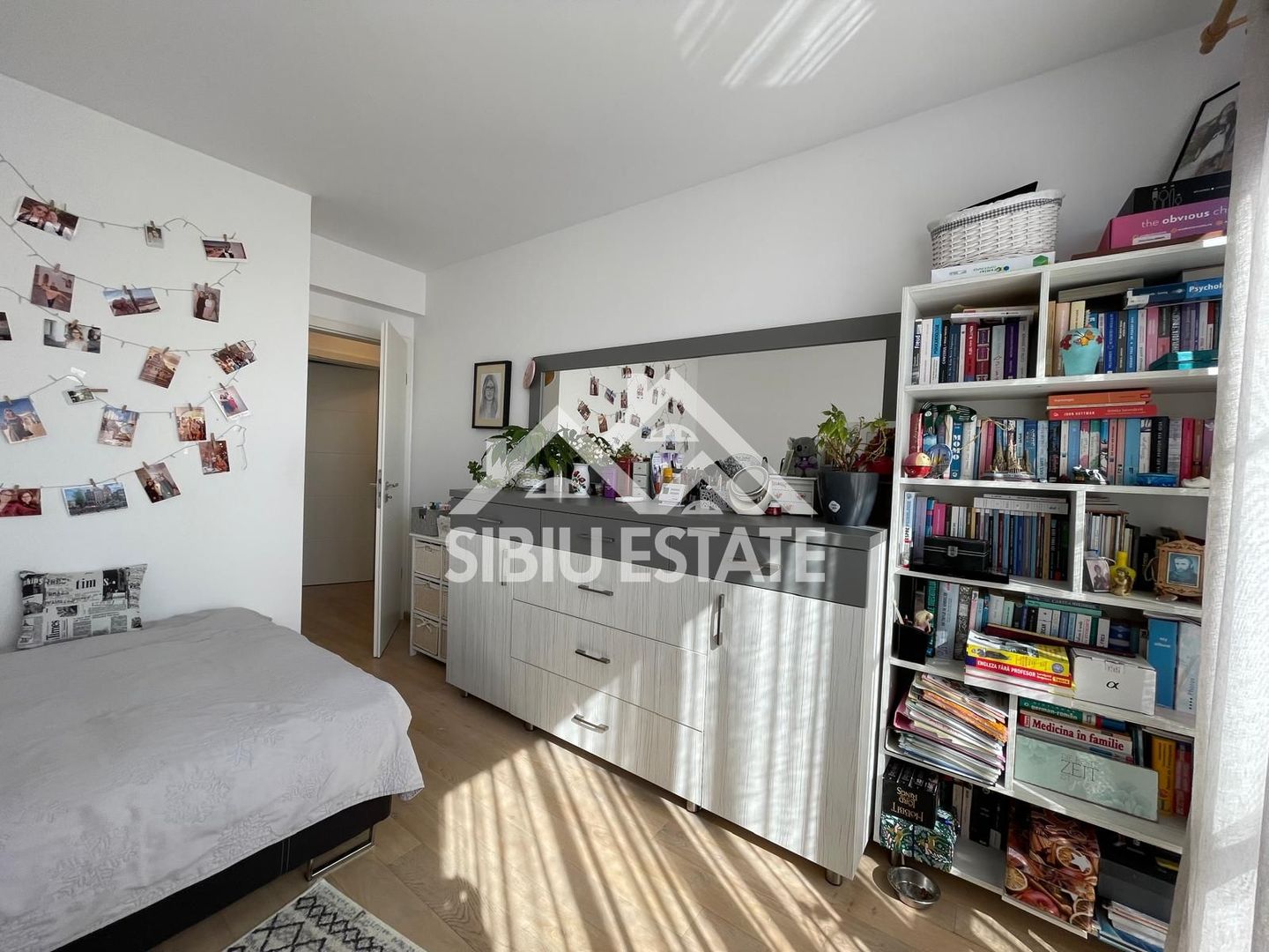 Casa cvadruplex de vanzare 4 camere, 2 locuri de parcare - Poză 6