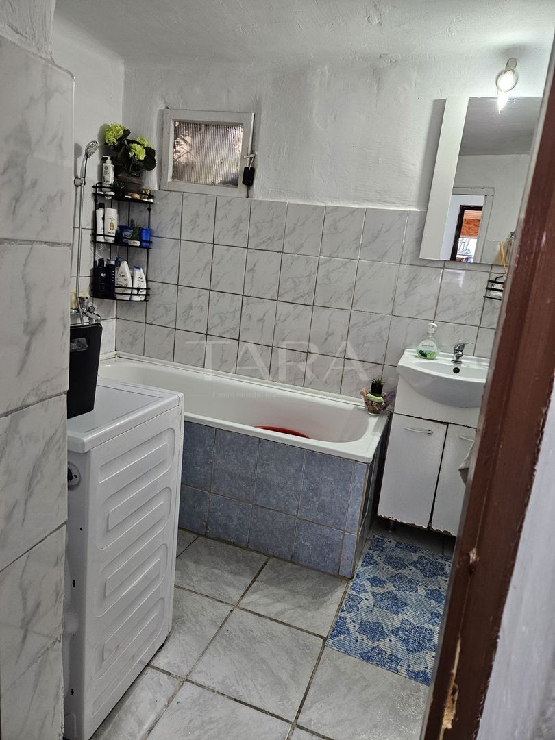 De vanzare apartament cu 2 camere in zona semicentrala - Poză 6
