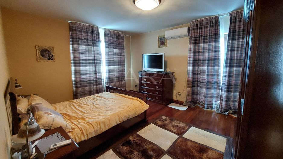 Casă cu 5 camere. de vânzare in Floresti, zona Parcului Poligon. - Poză 12