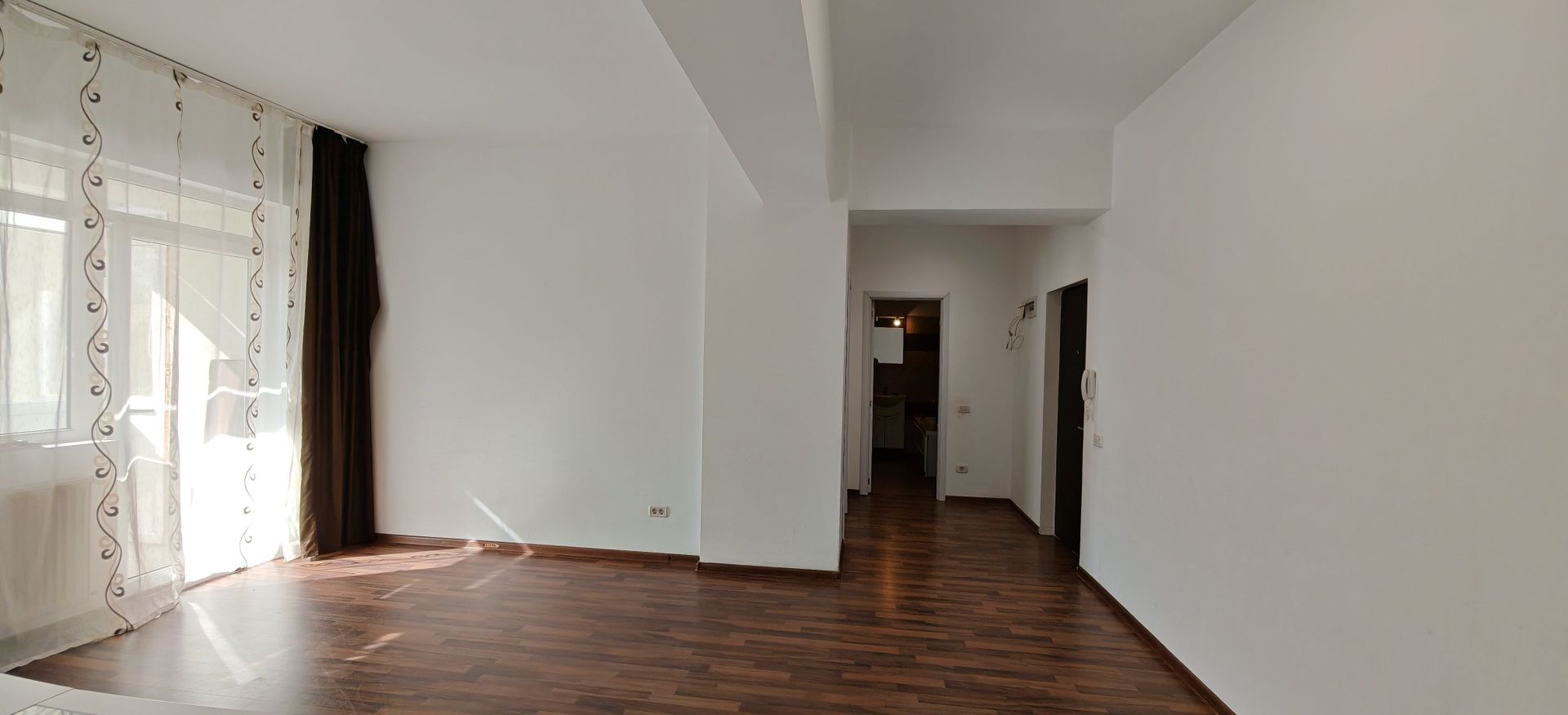 Vanzare apartament doua camere+parcare, Berceni-Oltenitei - Poză 3