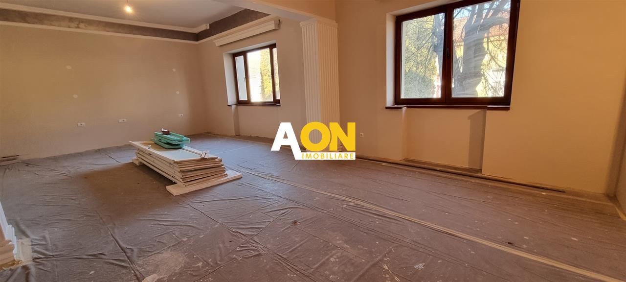 Spatiu Comercial Renovat cu Curte Interioara 7 Euro/mp - Poză 4