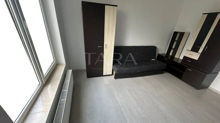 Apartament cu trei camere zona Ioan Rus, Florești. - Poză 1