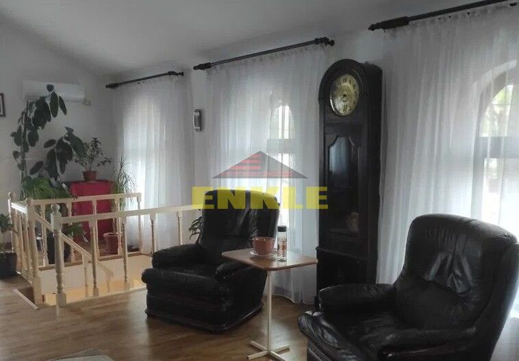 Casa + spatiu comercial, Bd.Mihai Eminescu/ la strada principala - Poză 2