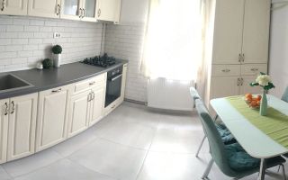 Apartament 3 camere Lipovei etaj 1 cu centrala - Poză 3