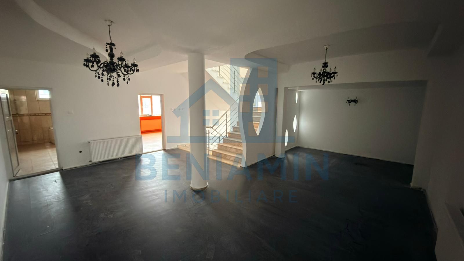 Vila P+2 Alexandru Cel Bun cu doua etaje si curte proprie - Poză 9