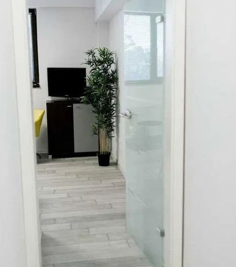 APARTAMENT 5 CAMERE BLOC NOU METROU 1 MAI - Poză 6