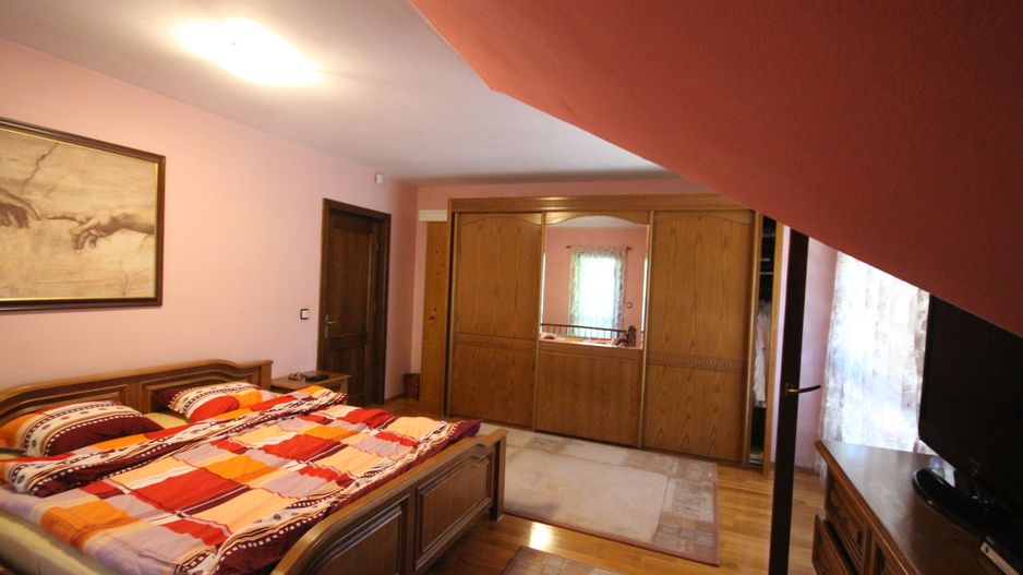 Casa individuala zona Soarelui - Poză 8