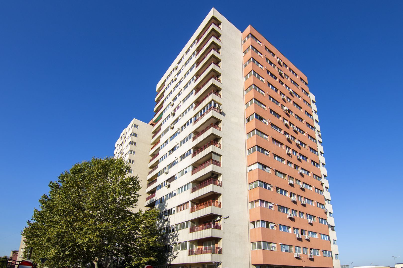 Ansamblul Primavara, 2 camere, 75mp, finisat modern 2024, parcare inclusa - Poză 4