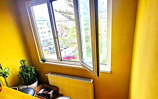 Vand apartament cu 4 camere in zona spitalul judetean,comision ,,0'' - Poză 13