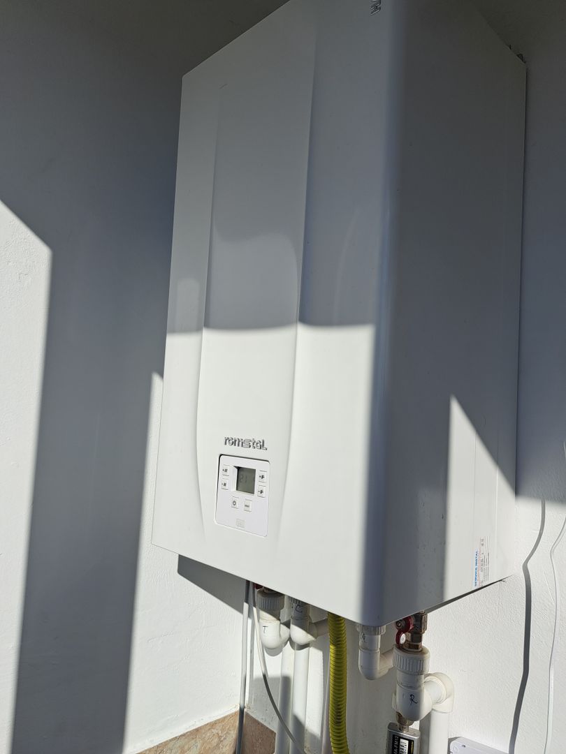 Apartament 4 cam dec Port, et 4/5,St 100mp,3 balcoane - Poză 6