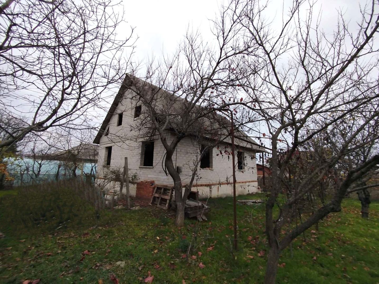 Casă cu 3 camere 106 m.p în com. Chetrosu, raionul Anenii Noi - Poză 6