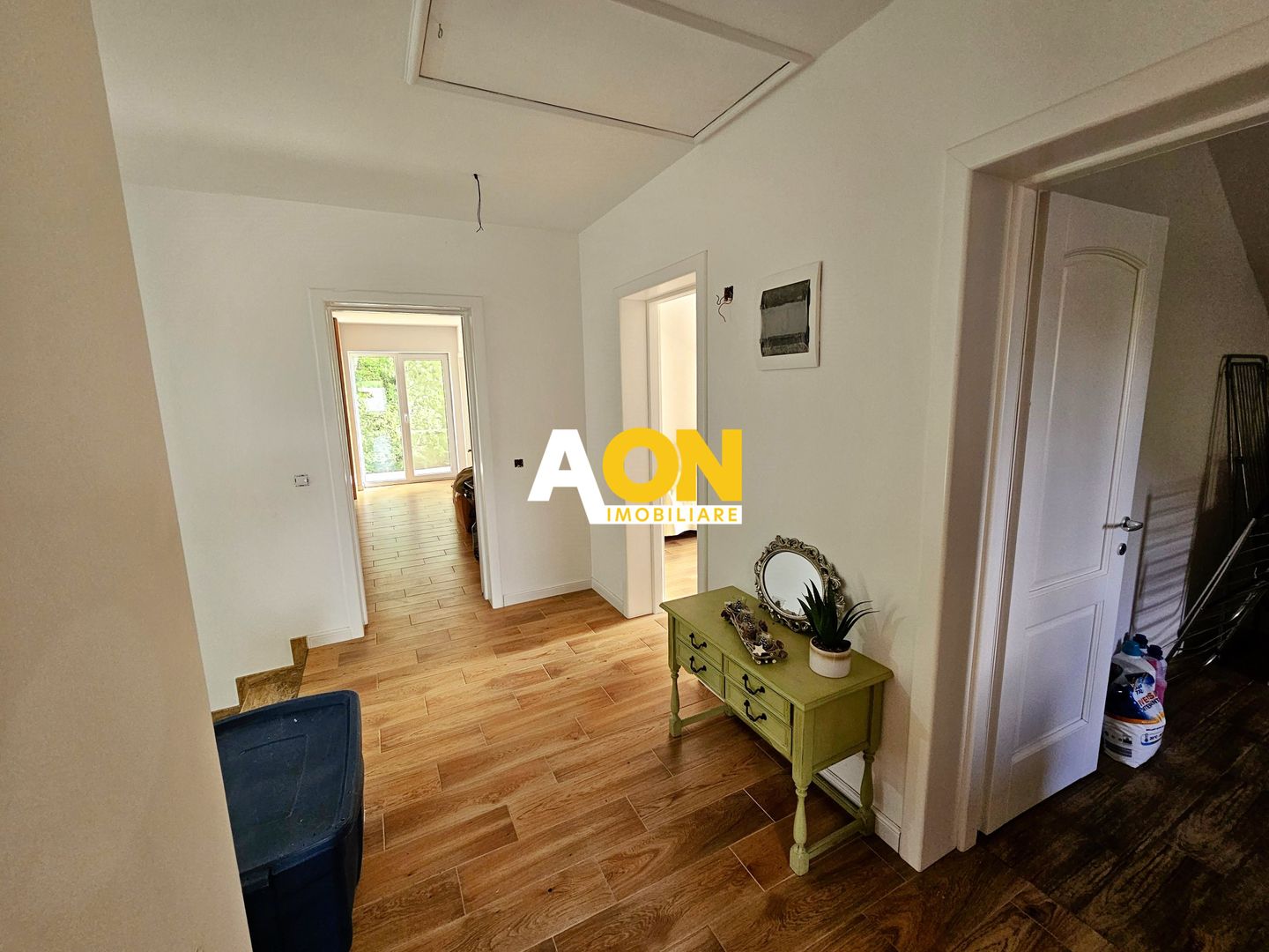 Casa noua, 6 camere, 2763 mp teren, comuna Vintu de Jos - Poză 15