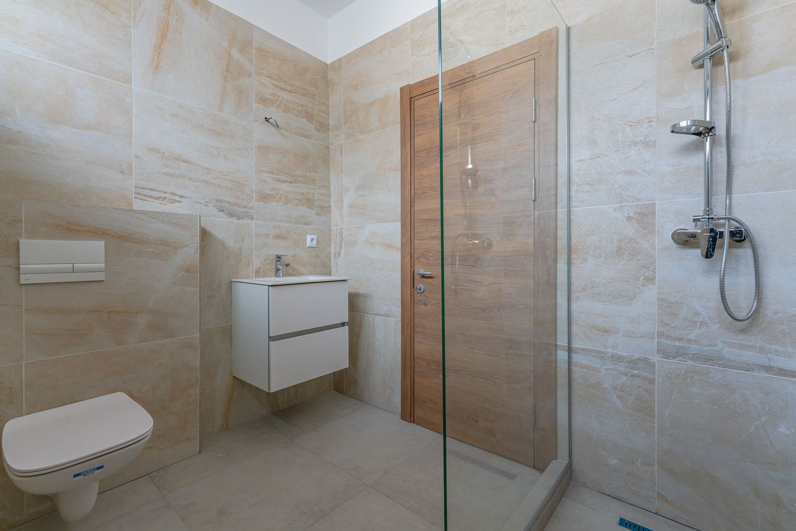 Casa individuala dispusa pe un singur nivel in Izvor, Tarlungeni - Poză 13