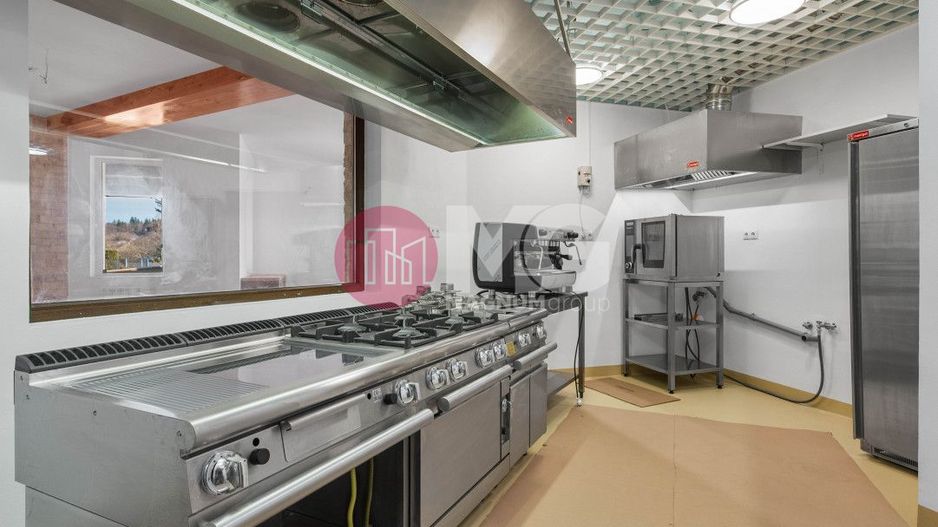 Pensiune 20 camere castelul Bran - Poză 15