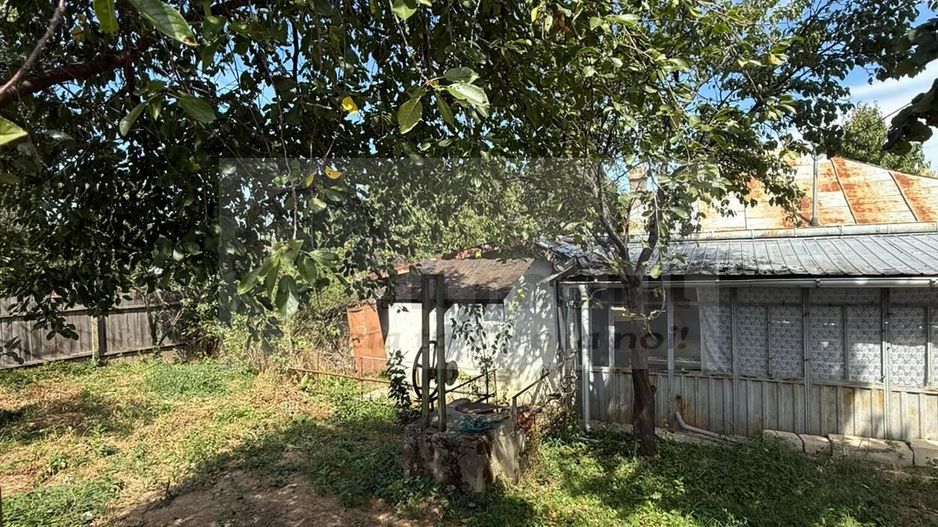 Casă + 2129 mp teren, zonă liniștită, Goruni, Iași – 76.000 euro - Poză 2