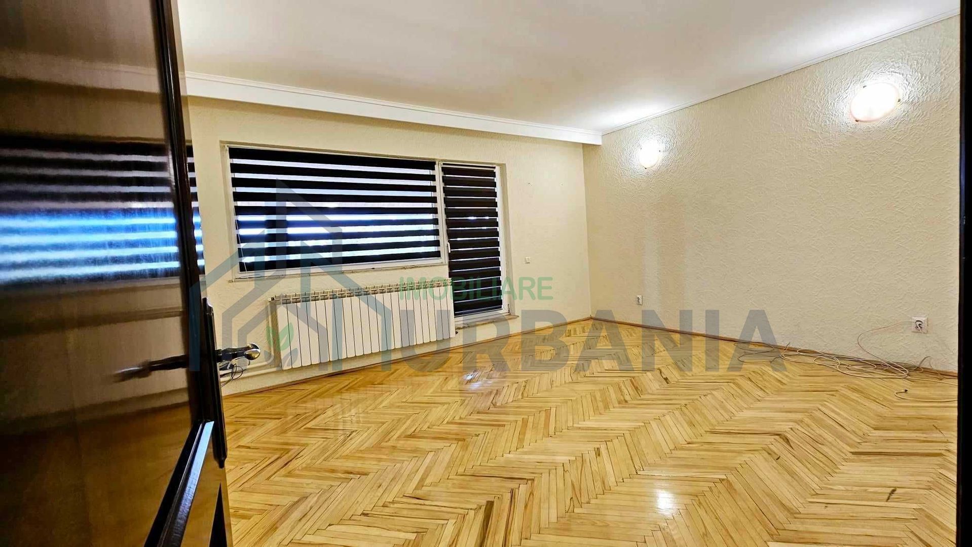 Casa in zona centrala - Poză 4